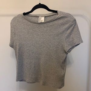 Basic Grey Shirt from Divided by H&M in size large